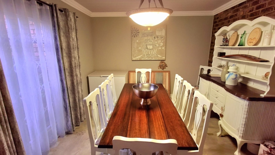 5 Bedroom Property for Sale in Vaalpark Free State